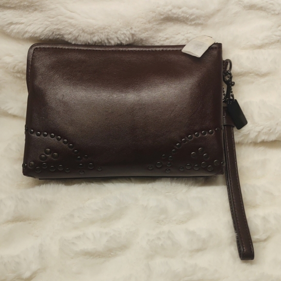 SOLD!! COACH Large Wristlet Clutch RARE Kylie Mini Studs F52402 - NWT - Picture 4 of 14